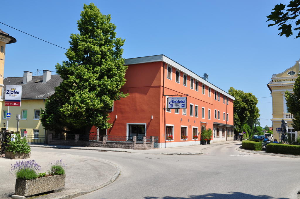 Hotel Almtalerhof Траун Экстерьер фото