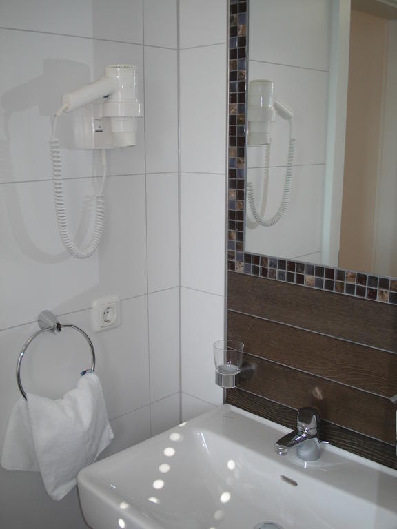 Hotel Almtalerhof Траун Экстерьер фото