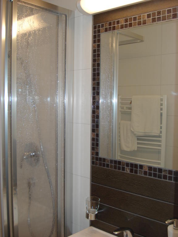 Hotel Almtalerhof Траун Экстерьер фото